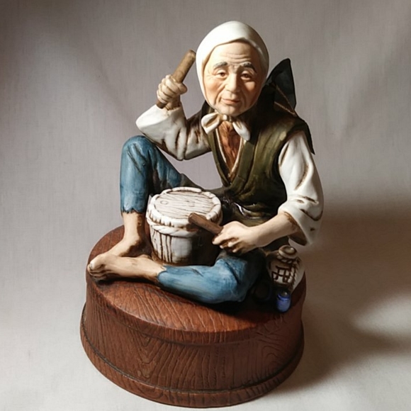 Lionstone Far East Collection 1974  Figurine - Picture 3 of 8